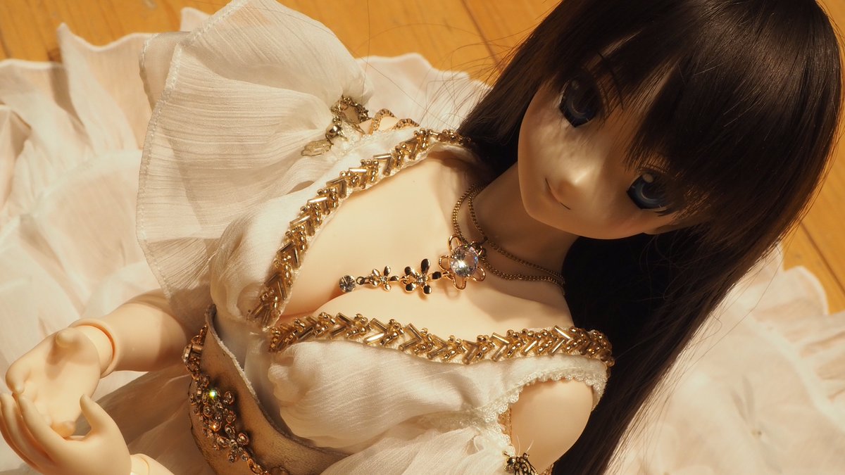 raiden4912's tweet photo. ゆいちゃん、グラビアっぽいのが似合うような気がする…
 #おっぱいの日
#azone #はぴくろ https://t.co/bW5KAzb3GU