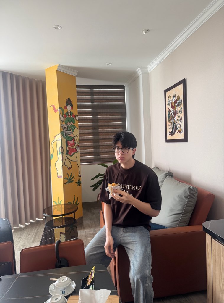 golfpasatorn's tweet photo. ของขวัญแด่คนพลาดบัตรแฟนไซต์🥹 https://t.co/p616SRdCsK