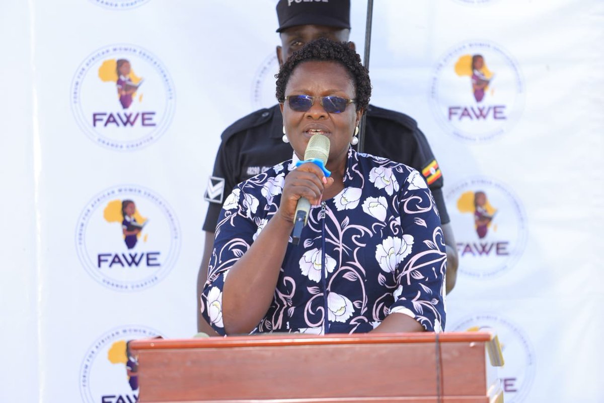 kyobesarah's tweet photo. @Educ_SportsUg @FAWEUganda @GovUganda @trumojong @Rachealkyy @genoeric1 @AaronKaviiri @UGIndependent Minister to the young people “Let your education become a tool for transforming our nation. Use the knowledge and skills you acquire to serve your communities and contribute to Uganda’s development,” she encouraged. @FAWEUganda
@GovUganda
#FAWEHigherEducationAccessProgram https://t.co/BZgzDU3VpI