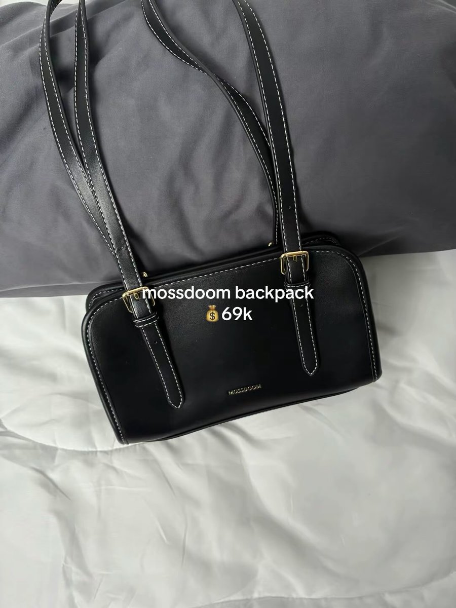 blloomyyy's tweet photo. akuu mau share barang preloved + harganya ya untuk 8.8 https://t.co/vcM9CysF3s