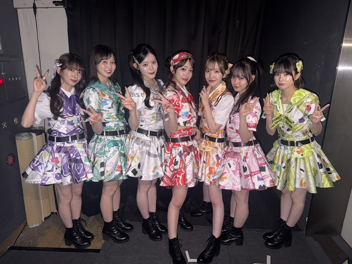 ebichu_staff's tweet photo. ／
『Heavy Kawaii Fes 2026 Day2』
ありがとうございました🎸🥁
＼

#KOIAI さんとの熱いライブでした🔥

🎤#えびちゅう セットリスト DAY ／ NIGHT🎤
-ebiture-
① 仮契約のシンデレラ
② えびチリ、はじめました
③ 放課後ゲタ箱ロッケンロールMX ／ YELL
④ 紅の詩 ／ HOT UP!!!
⑤ 自由へ道連れ
⑥ 愛のレンタル
⑦ えびぞりダイアモンド!! ／ 梅

▼ライブチケット発売中🎫
✔️夏の野外ライブ「FAMIEN2026」☀️
✔️秋のバンドライブ 「SOUND OF EBICHU 2026-Band Edition-」🎶
https://t.co/DxfGvDkUom
#ヘビカワフェス