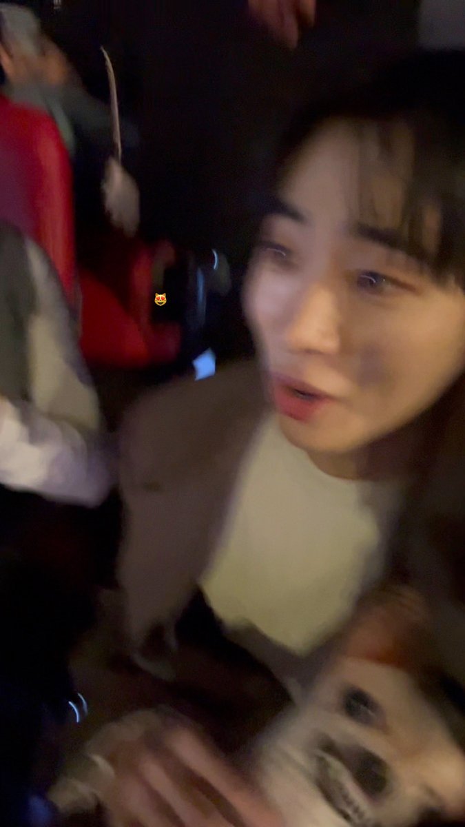 _chuyw's tweet photo. 난 그저 야르를 외쳤을뿐이었긔 날 이렇게 볼 줄 몰랐긔 https://t.co/VMq1OTmn7V