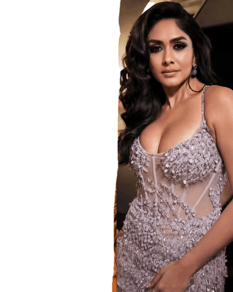 deepu_drops's tweet photo. Mrunal Thakur on her,

24th birthday                                  34th birthday https://t.co/JLAz6j04D0