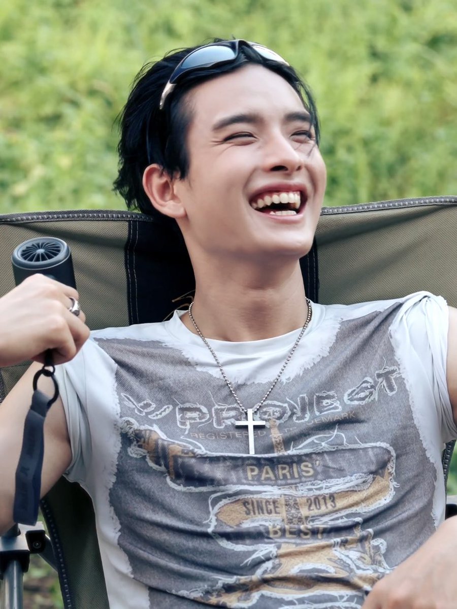 imploylove's tweet photo. ◡̈ - my favorite smile.

#KHUNPOL
#BUS_TheSecondAlbum 
#HOPEFULLYITLEADSSOMEWHERE https://t.co/2f61I82lXG