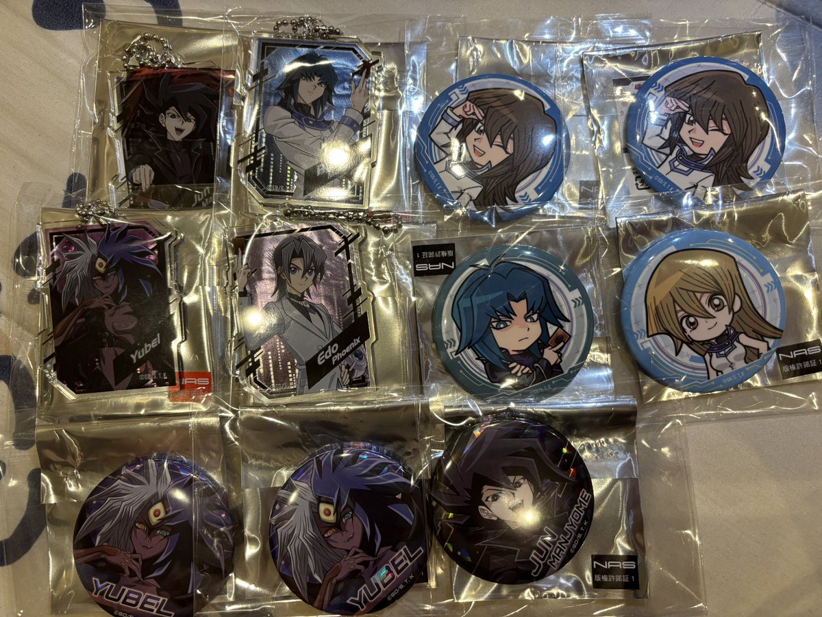 yume_rtmo924's tweet photo. 【交換】遊戯王GX GIGO コラボカフェ

譲)
万丈目、ユベル、亮、エド、明日香、吹雪

求)
十代、二十代、ヨハン
いずれも同異種交換可能です。

明日夕方頃池袋、もしくは都内手渡し希望
郵送も可能です。

先行販売分やサンリオコラボ分もありますので、検索からでもお気軽にお声掛けください。 https://t.co/UGnNwSNlHi