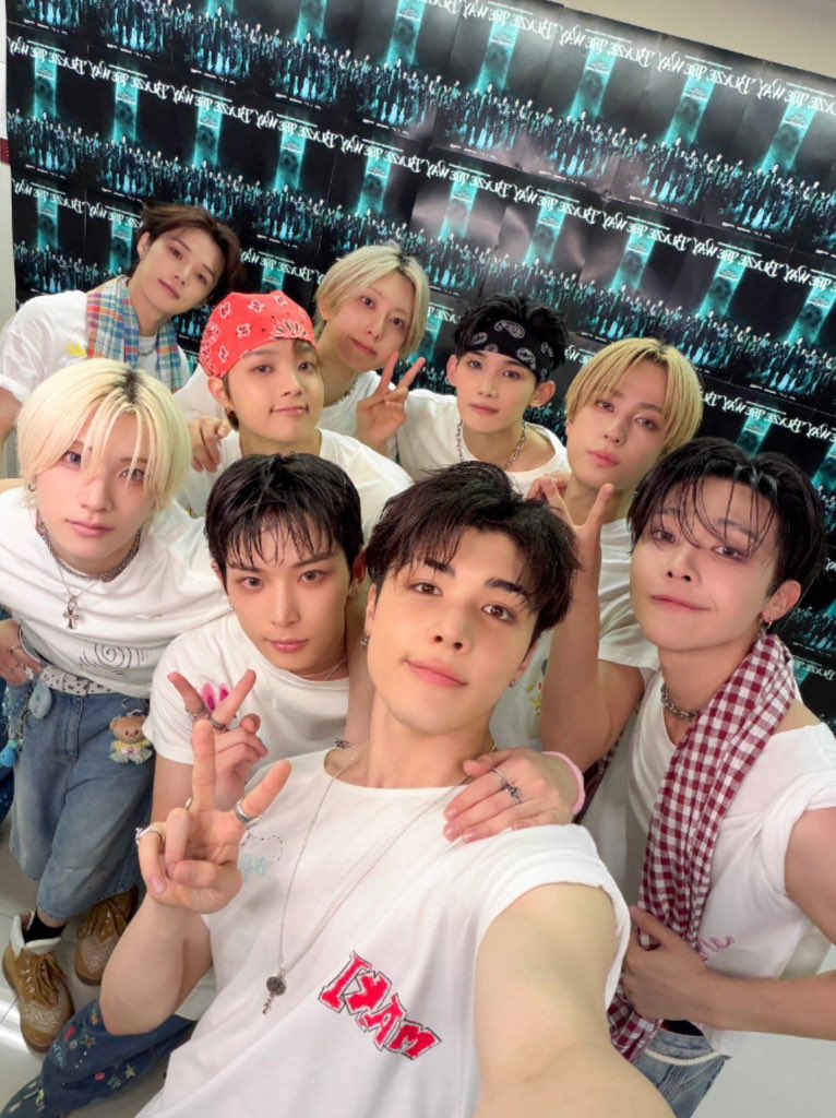 RosetteHoshi's tweet photo. Ayo… Waktu kita sisa 15 menit lg

Euijoo: @RosetteHoshi 
Fuma: @RosetteFuma 
K: @OraclePangeran 
Nicholas: @RosetteChristy 
Yuma: @RosetteDoyeon 
Jo: @RosetteWooyoung 
Harua: @RosetteJungmo 
Taki: @OracleLinden 
Maki: @RosetteSunwoo https://t.co/H4pgdZ55UD