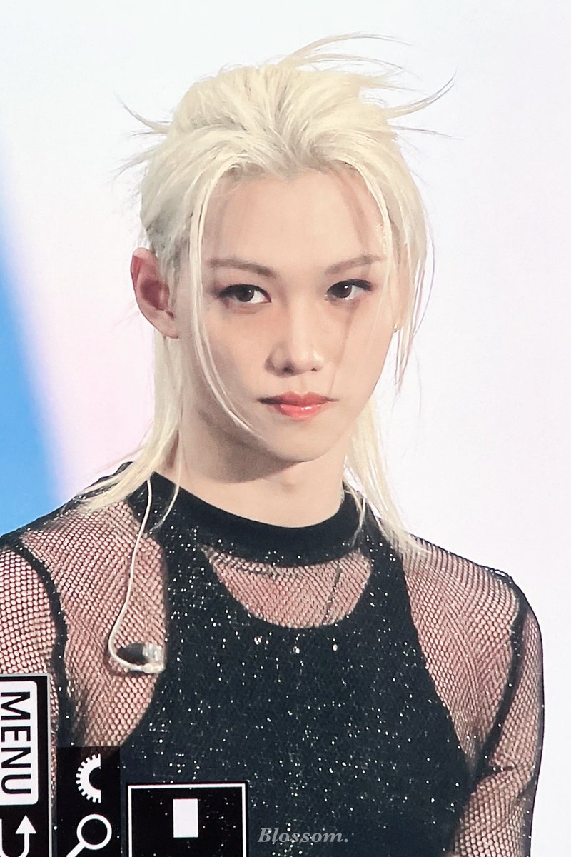 Blossom_0915's tweet photo. 𝟐𝟔𝟎𝟖𝟎𝟏 콘서트 🖤𝐑𝐮𝐧 𝐢𝐭 𝐒𝐞𝐨𝐮𝐥

#StrayKids  #스트레이키즈  #Felix #필릭스 https://t.co/LvQtf31xTz