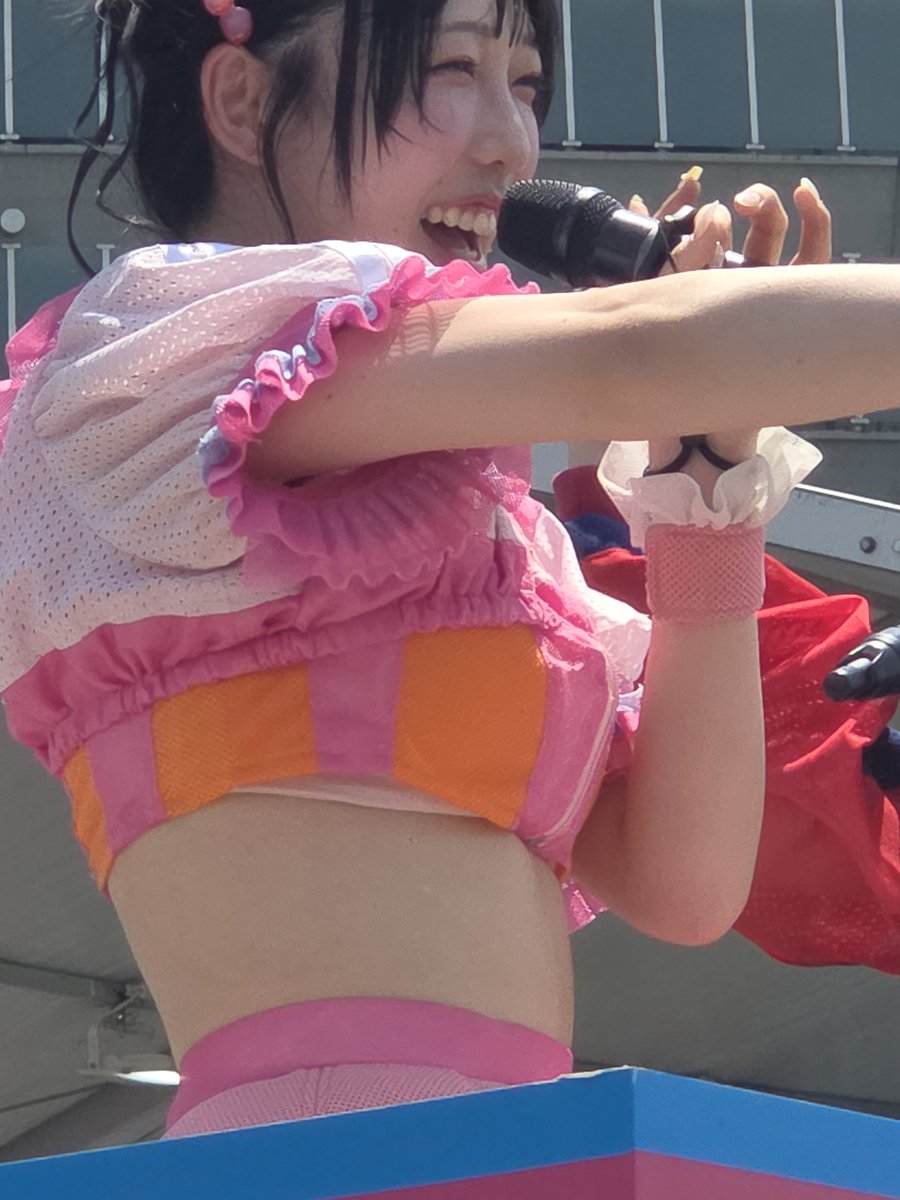 bee_yannyann's tweet photo. あーりんとの共演おめでとうございます！！トロッコではしゃぐうるなさん
#羽賀うるなはいいぞ https://t.co/VywphX0dD5