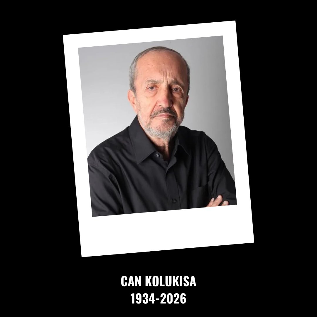 sehir_tiyatrosu's tweet photo. Türk tiyatro, sinema ve dizi oyuncusu Can Kolukısa’nın vefat ettiğini derin bir üzüntüyle öğrenmiş bulunmaktayız.

Sanata adadığı uzun yıllar boyunca sahnede ve ekranlarda hayat verdiği unutulmaz karakterlerle iz bırakan Can Kolukısa’yı saygı, özlem ve rahmetle anıyor; ailesine, yakınlarına ve sanat camiasına başsağlığı diliyoruz.

#ŞehirTiyatroları