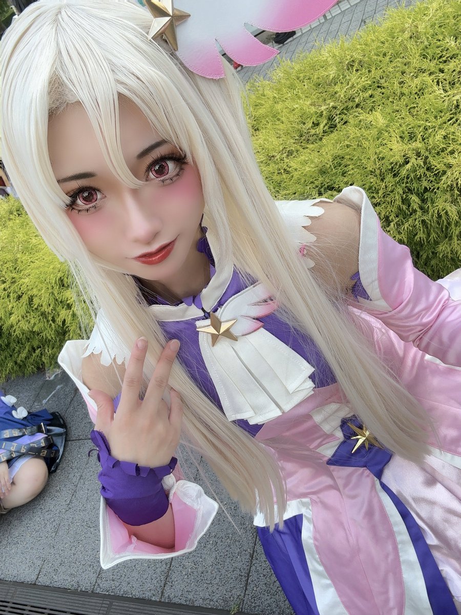 kagami_012's tweet photo. 今日は美遊とイリヤでいました！🩷💜
交流してくださった方、撮影してくださった方ありがとうございました！
明日も生きるぞー！✊
 #コスサミ2026 https://t.co/Iqwt5Yupuv