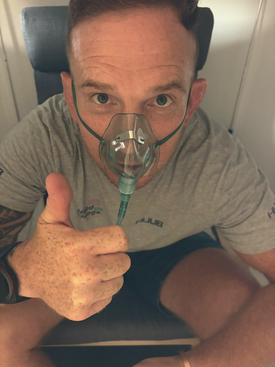 AlixPopham's tweet photo. This week I took delivery of my easy access @thewellnesstreegroup @henshaw_hyperbarics all in preparation for my Total Hip Replacement in a few weeks, I now will be able to treat my 🧠as well as treating my Hip 🦿  Thank you @thewellnesstreegroup 🙏❤️🏉🦿🧠👊 https://t.co/pzUBD3cFrd