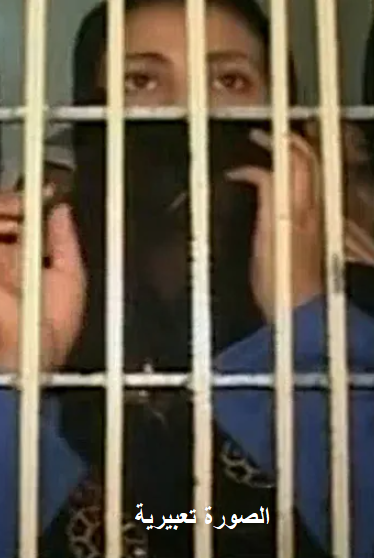 Eyaaaad's tweet photo. قبل قليل...

العراق

القبض على ضابط برتبة نقيب بالإضافة إلى 3 رجال أمن آخرين لقيامهم بعملية اغتصاب جماعي لفتاة موقوفة لديهم في مركز شرطة النهضة بمدينة الديوانية جنوب بغداد.

الفتاة (مواليد 2000) كان يدخل عليها أفراد الأمن ويقومون بفعلتهم الشنيعة وهي بلا حول ولا قوة، وذلك بعد إغلاق كاميرات المراقبة حتى لا يكتشفهم أحد.

لاحظ اللواء (نجاح البياتي) إطفاء كاميرات المراقبة دون سبب معروف، ما أثار الشكوك. ثم أمر بفتح تحقيق واكتشف المصيبة بعد إفادات الأربعة الذين اغتصبوها.

بحسب الخبر فإن العقوبة تصل للطرد من العمل والسجن 7 سنوات.
