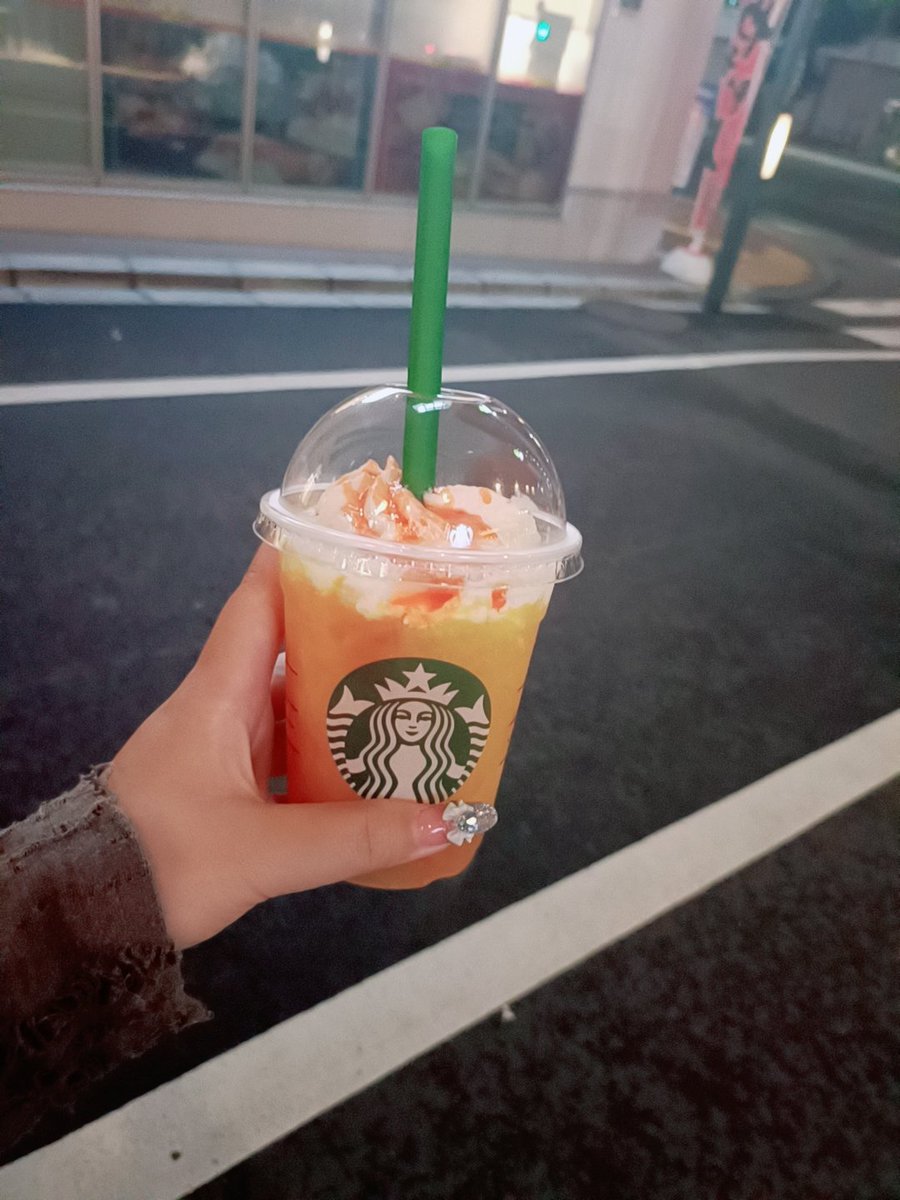 _96tk_nya's tweet photo. 飲んだよー⊂( ᴖ ̫ᴖ )⊃
甘すぎ https://t.co/Am5JvOZE5x