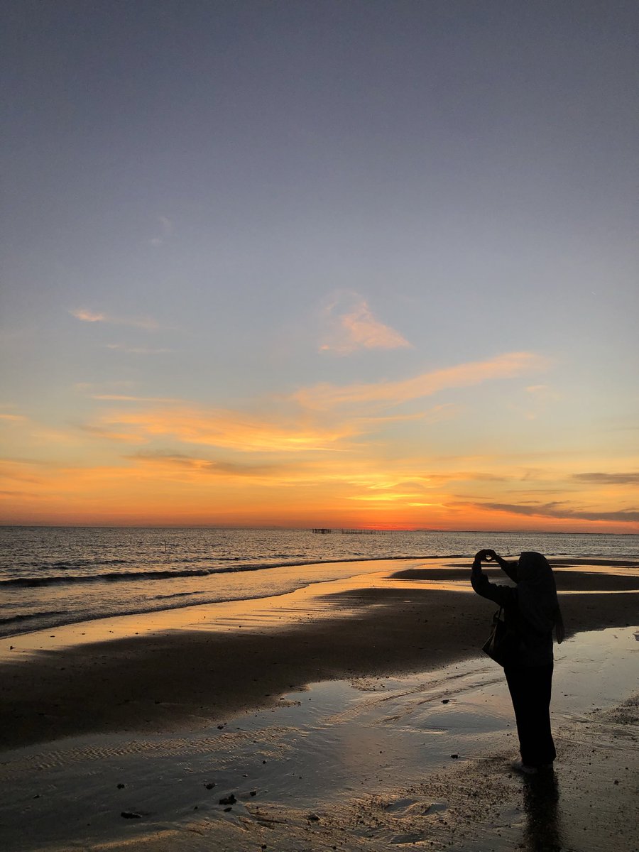 lowkeyboy78's tweet photo. aslinya lebih cakep drpd di foto🧡 https://t.co/tOJPdcMqGp