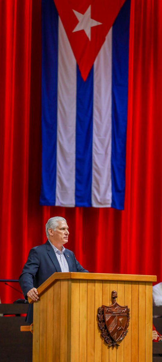 gpppmatanzas's tweet photo. "Esta Asamblea es la  representación de nuestro heroico pueblo, el de una nación que  no se  arrodilla, que no se doblega y que no se rinde", manifestó Miguel Díaz-Canel Bermúdez, presidente cubano, al clausurar la última sesión de la Asamblea Nacional del Poder Popular.
#GobMtz https://t.co/aanpbZpYvT