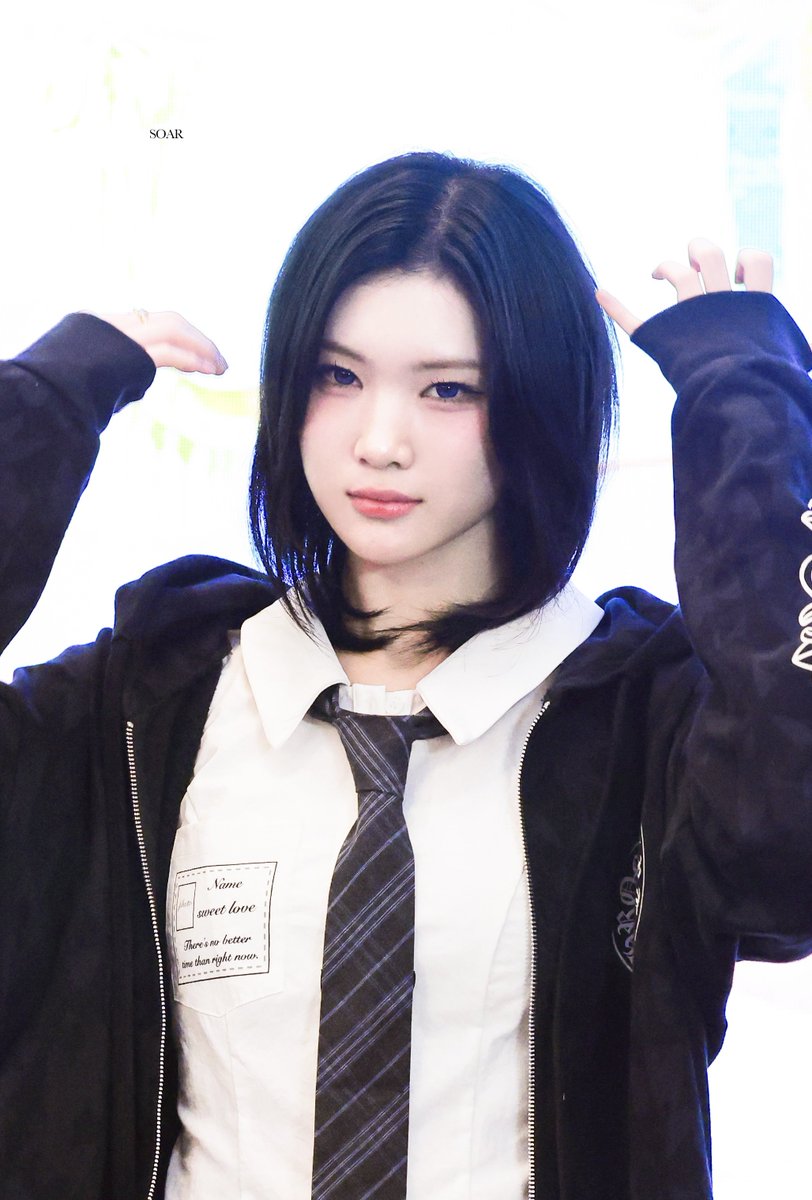 Soar_1203's tweet photo. 260801 Shanghai Fansign

 #JUUN #주은
#Hearts2Hearts #하츠투하츠 https://t.co/ABBn7yAhzY