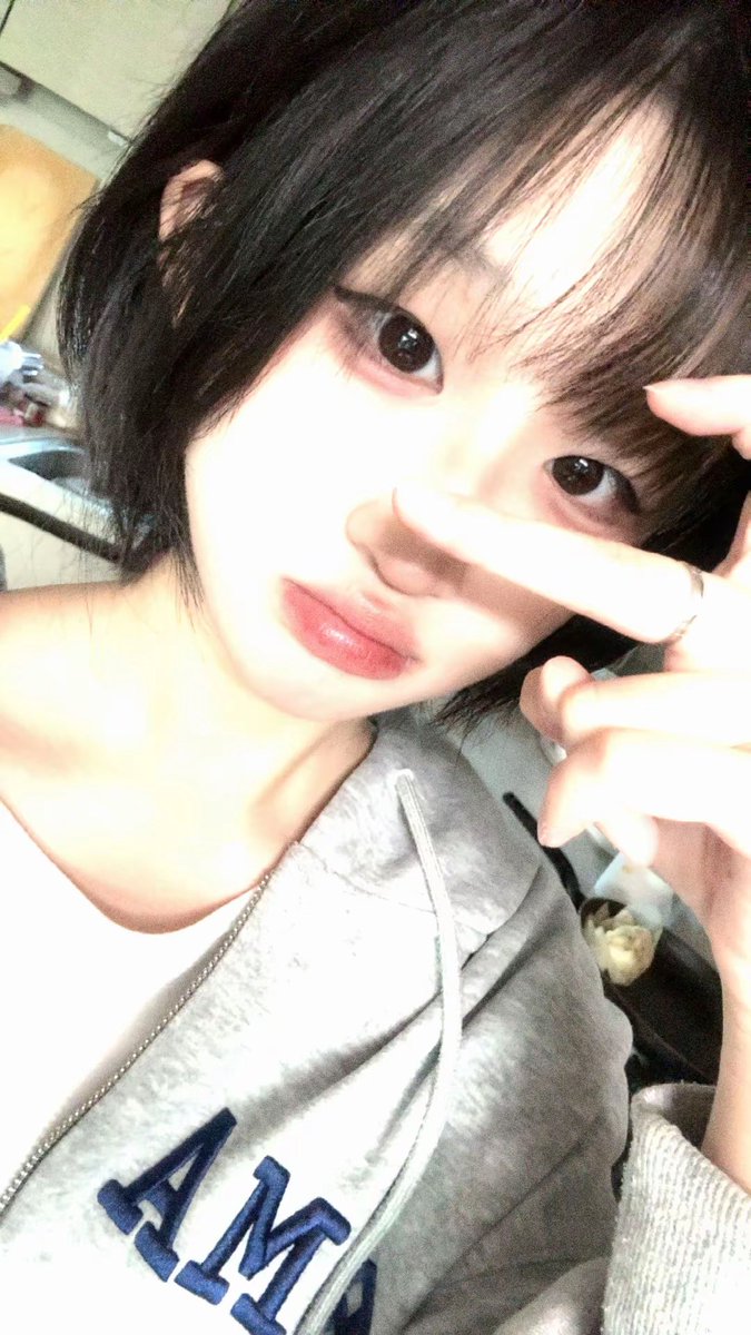 ynnjahu9's tweet photo. #우울계_𝕏친소 #우울계𝕏친소 
#일상계_𝕏친소 #일상계𝕏친소 

올해 마지막 트친소인 것
님들아 맘찍 인알해줘요// 선뎀환영 https://t.co/KpISLwdGy8