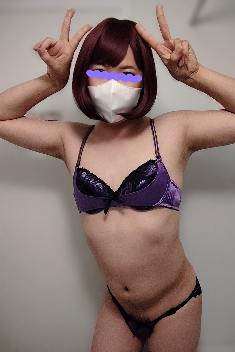 6aqW5's tweet photo. 乳首いじり💜💜 https://t.co/2mU1JwTWFP