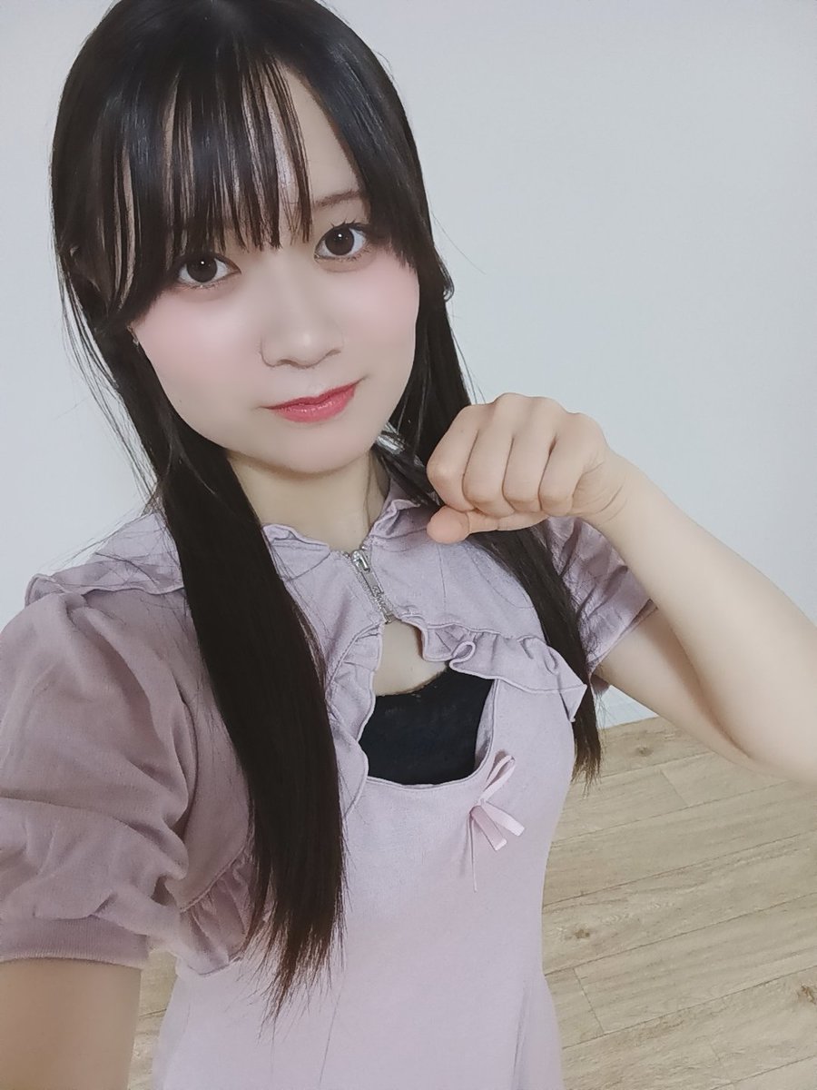 chimo_miki's tweet photo. はいっ！♡お疲れ様のグータッチ👊
#チャイモ https://t.co/oLz2ACO4UG