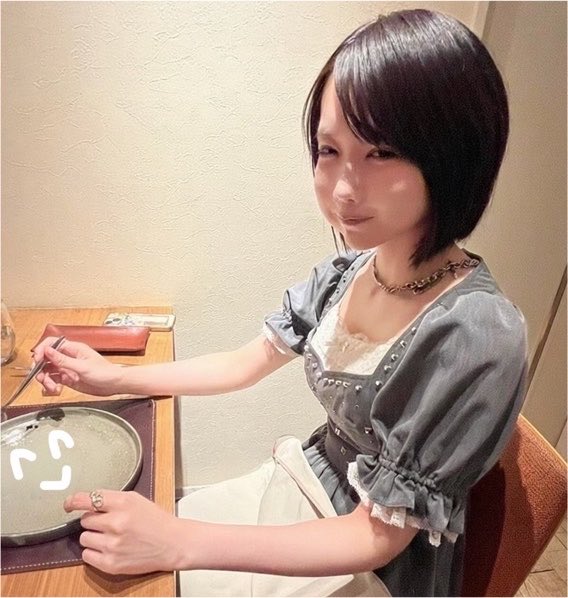 abslt3c2ary's tweet photo. 美味しかったのかな🍽️
ほっぺた可愛すぎるт т愛 #あのちゃん https://t.co/CZs30boCRC