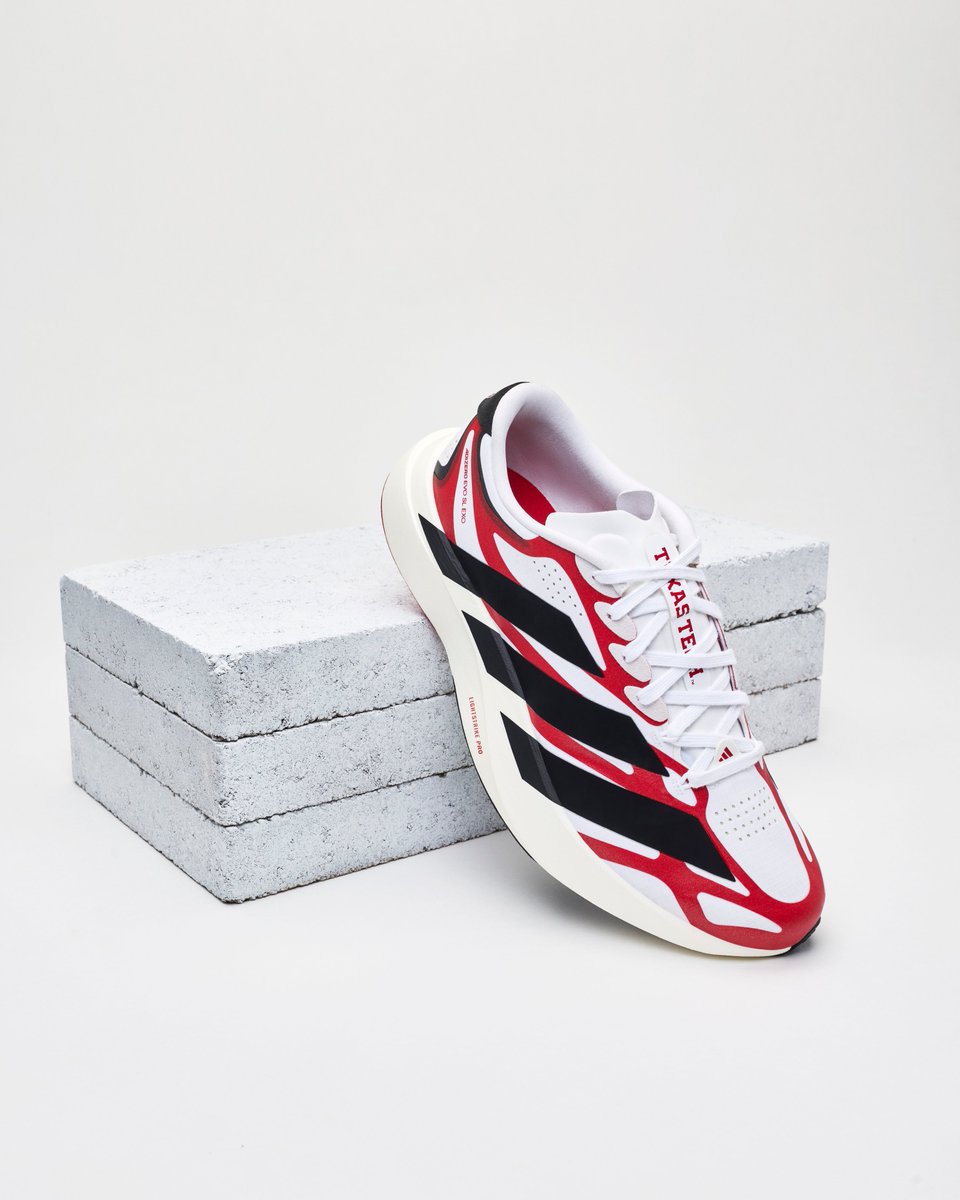 TechAthletics's tweet photo. A new addition to the rotation 🔥
Rep the red & black in style with the new #ADIZERO
Shop Now » https://t.co/WaJ2SMhOF1 https://t.co/OA90aEJrZ4