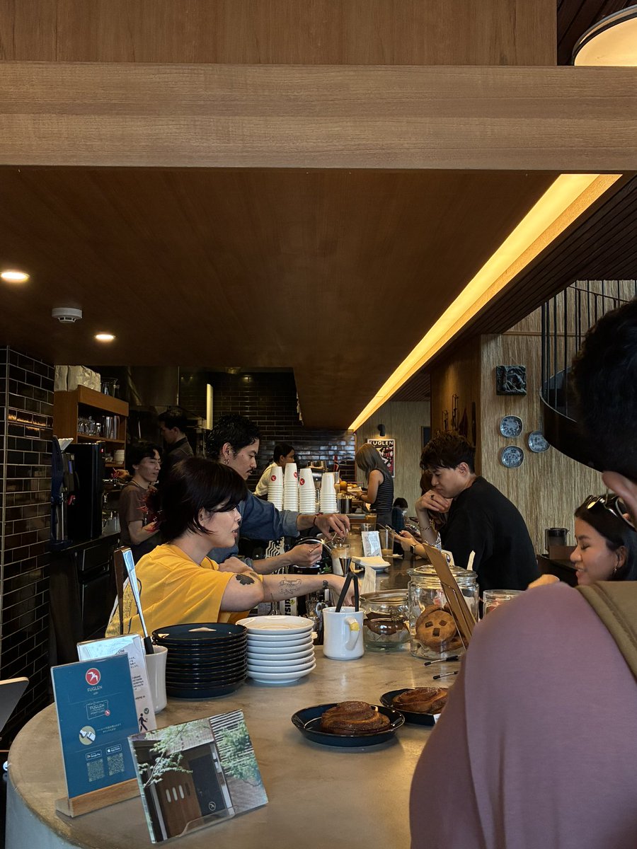 o_ootd_x's tweet photo. 浅草カフェの定番🙂‍↕️
中の雰囲気も海外っぽくて好き https://t.co/dKKwf9VM6o