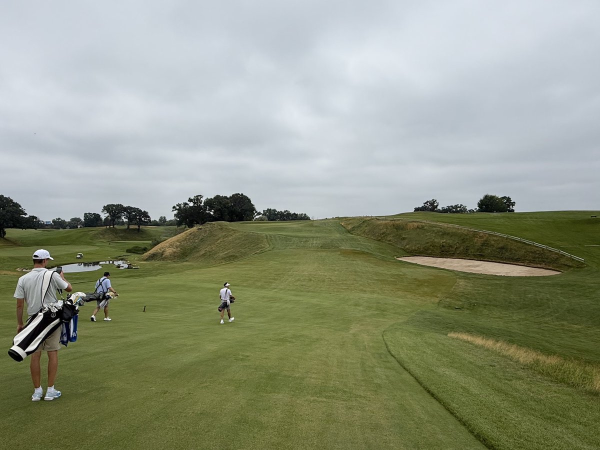 principals_nose's tweet photo. 2nd loop in MSP came at unique @TandC1888 another @jeff_mingay case study in artful restovation. Our hospitable host casually rolled in 5 birdies &amp; an eagle, while his pal made 8 effortless birdies. Awesome property &amp; natural design you don’t see much stateside. Really fun spot. https://t.co/sTi0rIOTld