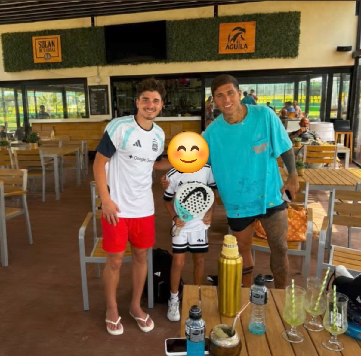 Cafecitoislife's tweet photo. Dios, qué hermoso momento para estar vivos.
JULIENZO O BALA CARAJO!!! 🕷🪄🤍 https://t.co/vszxwYnA8A