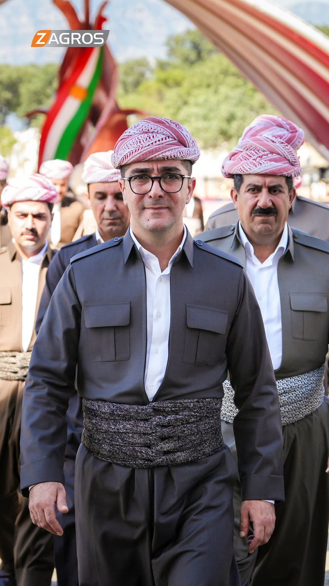 seemon19871's tweet photo. مشاركة ملا مصطفى مسعود بارزاني
امس الجمعة 
 في المراسم التي أقيمت بمنطقة بارزان
 لإحياء الذكرى الـ 43 الأليمة لأنفال البارزانيين
 وإبادة 8 آلاف بارزاني
 وشهدت وضع إكليل من الزهور
 على صرح الشهداء https://t.co/hfajSYF2JR