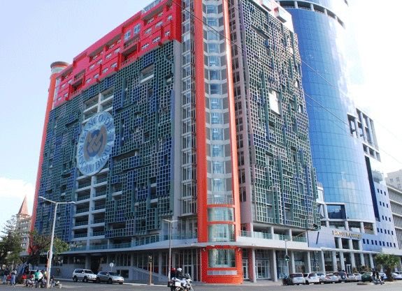 MzPulse1's tweet photo. Commercial banks’ mandatory reserves in Mozambique increased by 31% in May, reflecting ongoing developments in the country’s financial sector. 🇲🇿💼 https://t.co/K0TBWLgrOD