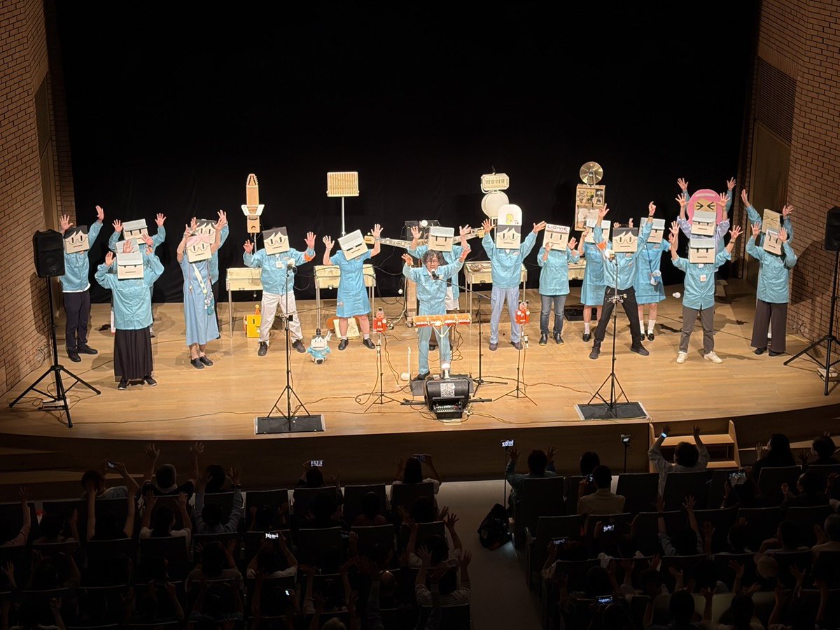 MaywadenkiStaff's tweet photo. 「明和電機★UMEツアー2026」
秋田公演にお越しいただいた皆さま、ありがとうございました！

8/2は山形公演です🚙💨 山形公演は完売御礼です㊗️ https://t.co/Ok0kIL5SvP