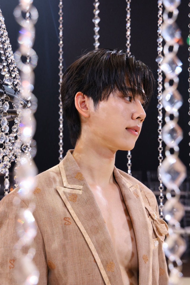 sunnywnrt's tweet photo. วันก่อนครับ @MSuppasit 
#MewSuppasit #sunnywnrt
#SENSEOFTHAI2026xMewSunny
#SENSEOFTHAI2026
#EMDISTRICT https://t.co/Ku1oCA6WMu