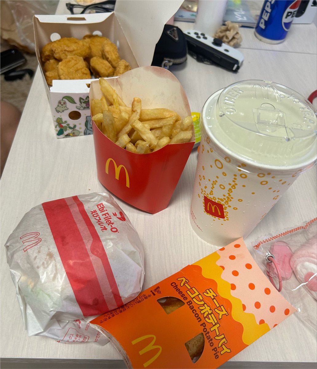 t9rbxj's tweet photo. うまいものが多すぎる😭 https://t.co/oGFPSzMJ1Y