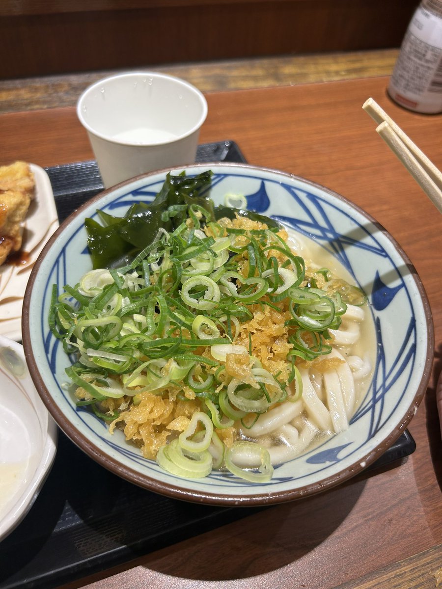 t9rbxj's tweet photo. うまいものが多すぎる😭 https://t.co/oGFPSzMJ1Y