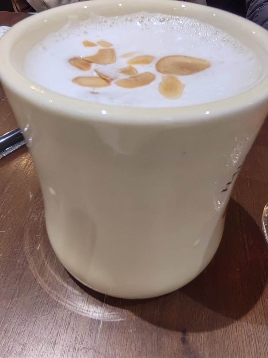 AlisaKaumapyck's tweet photo. Just had the BEST truffle mushroom pasta at that cozy new Italian bistro downtown—creamy, fragrant, and so satisfying! 10/10 would comeback! https://t.co/0CqRg5XMBC