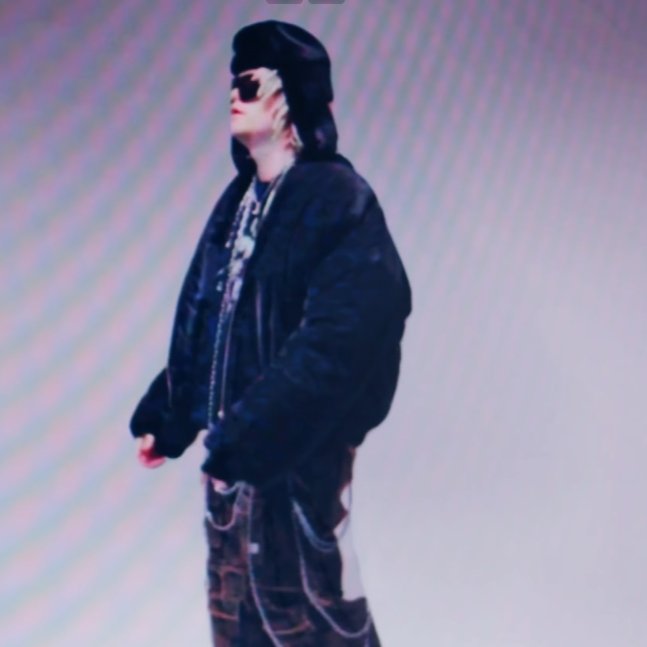 paqvinx21's tweet photo. The fact that they both look so good in an ushanka but almost never wear it
btw they have matching hats wowa https://t.co/WggT6U6Eol