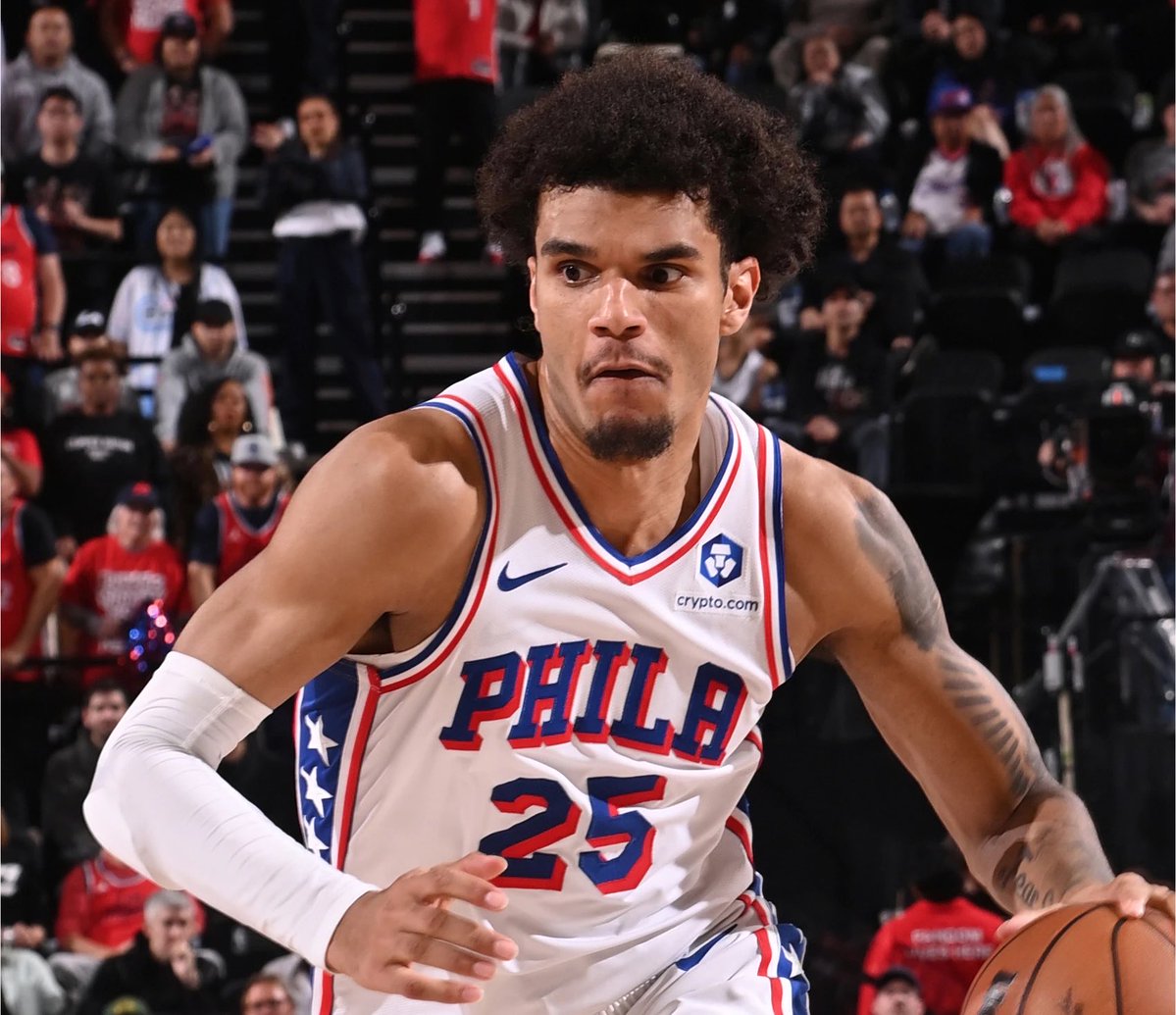 sleeper76ers's tweet photo. “You can feel the energy shifting.”

- Dominick Barlow on the vibe around Philly during the Sixers’ offseason 😤

(h/t @SixersAdam) https://t.co/Eq2d3YoNdM