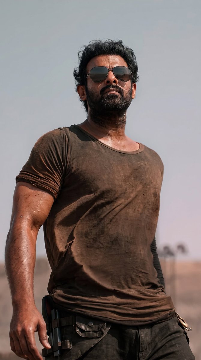 prathyusha73051's tweet photo. #Prabhas 
#darling 
#Salaar
Wallpapers https://t.co/xvIxUuTU93
