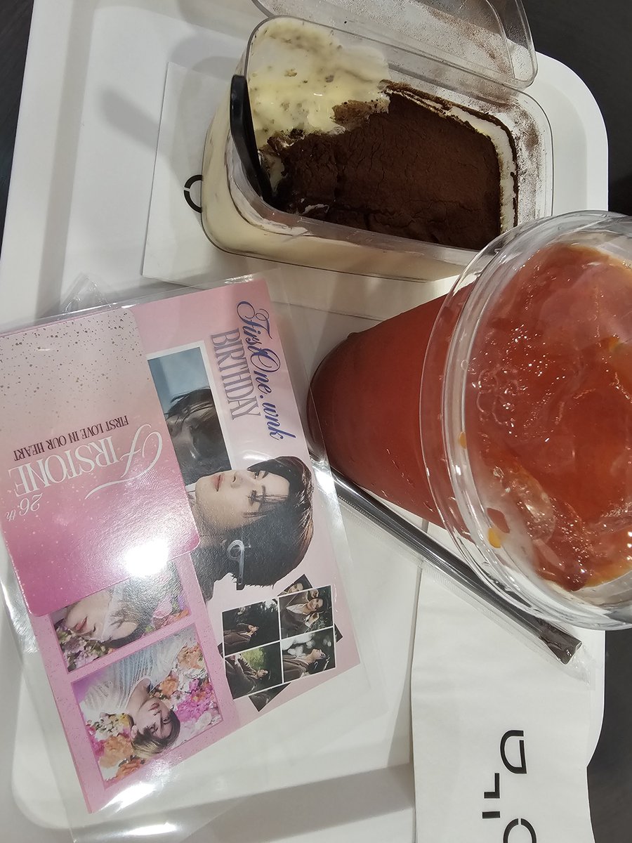 NNAMWR127's tweet photo. คาเฟ่จัดได้น่ารักมากๆ เลยค่ะ 🥹💗

​#OneFineDaywithFirstone
#FirstLoveInOurHeart https://t.co/pNYNKzFjbJ