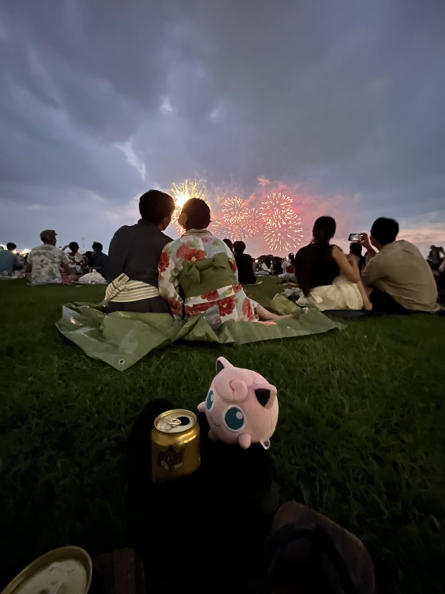 quanxi_syn's tweet photo. 酒飲みのプリンと花火来た https://t.co/sEvcxVj0CY