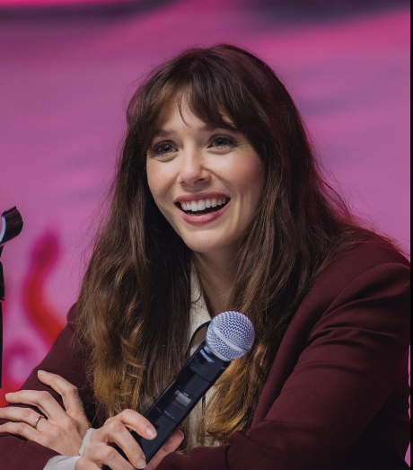 bluemintues's tweet photo. Elizabeth Olsen will return as Scarlet Witch in AVENGERS films and her solo movie 

She's the lead in mutant saga. Her children Billy and Tommy will also play a crucial role. As they will start filming Secret Wars in August, it is possible they start filming 'CHAMPIONS' and her solo movie simultaneously 👀