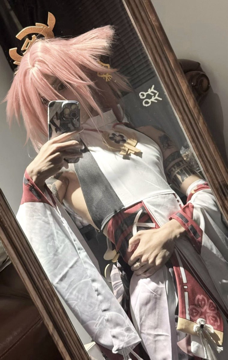 TTWDNMD's tweet photo. 八重神子 #cos #cosplay #男娘 https://t.co/TccYqP0zot