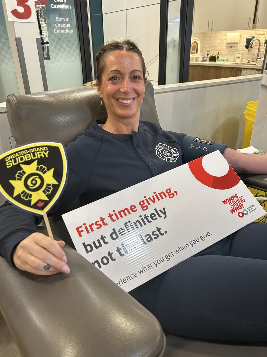 CGSFireServices's tweet photo. Our Fire Services team answered the call this week by donating blood together as part of the Sirens for Life campaign. 🚒
Greater Sudbury Fire, Paramedic and Police Services, are partnering to help keep Canada's blood supply strong. #blood #itsinyoutogive https://t.co/wdDD8ozuyO