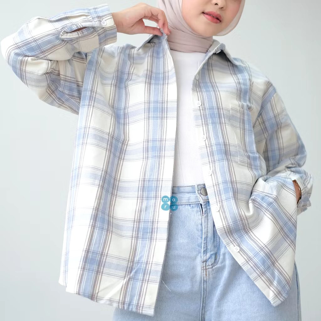 liapicksdaily's tweet photo. Menurut aku kalau ada outfit yang nggak pernah rugi buat dibeli, jawabannya KEMEJA

Mau dipake sekarang atau beberapa tahun lagi (kaya lagu 😭) tetap kepake. Makanya sekalian beli yang bagus juga nggak apa-apa bangett karena kepakenya lamaa https://t.co/x56nEVfchA