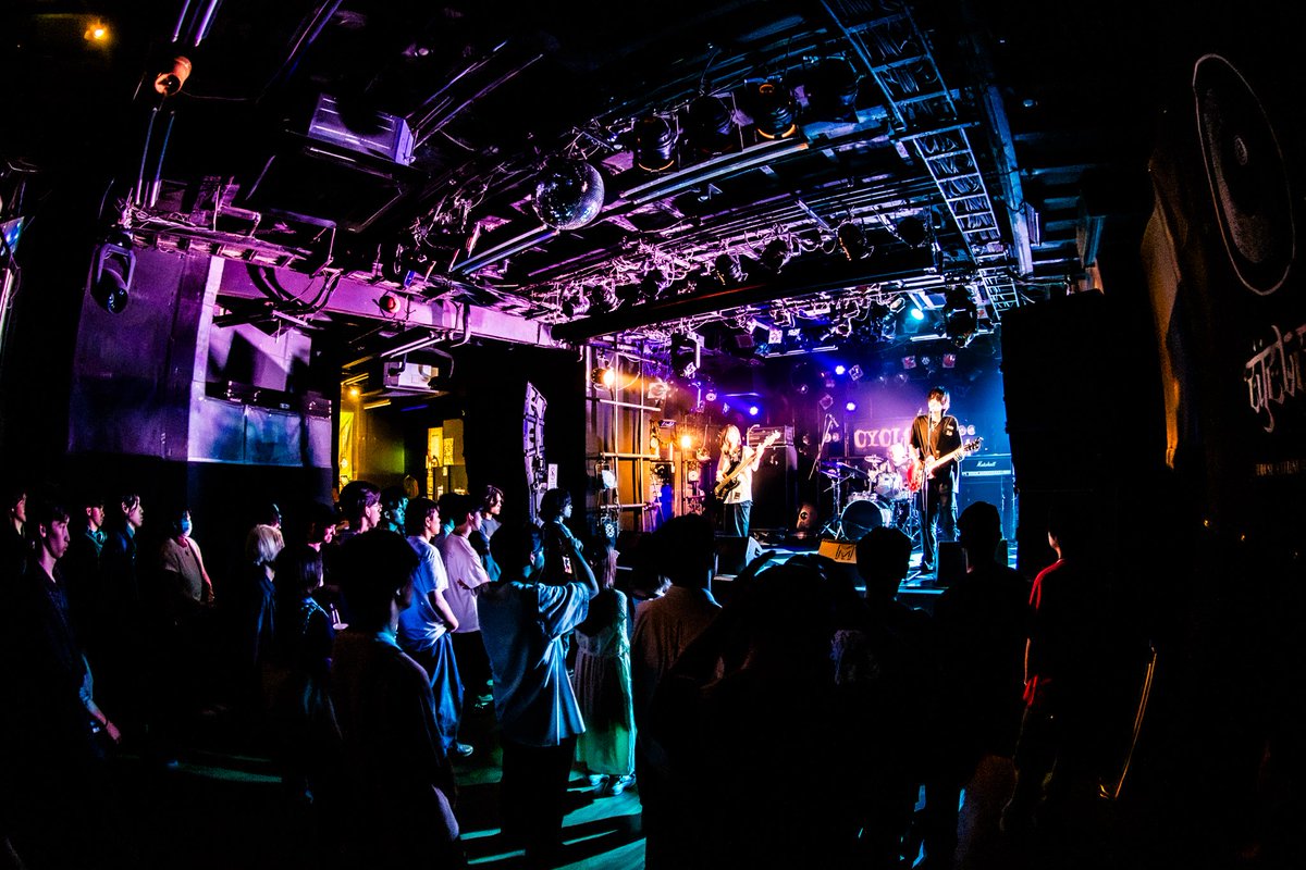 awayoi_official's tweet photo. 7/31 (金)
awayoi × shibuya cyclone pre
『はじめまして、世界。』
📍渋谷 cyclone
⁡
1.細胞
2.死則演算
3.うたたね
4.残り者
https://t.co/Rz06dg9jov 
6.海百合
https://t.co/m9VmDBRuHX
8.金星に酔って。
⁡
sup Dr.@funukunDr 
📸@__killmiss https://t.co/SafztjvB9F