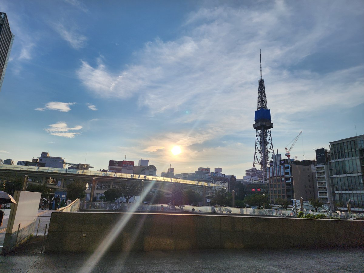 motiking101's tweet photo. コスサミ離脱します！
撮影させてくださったコスプレイヤーさんありがとうございました！ https://t.co/mjhpT1eJQ5