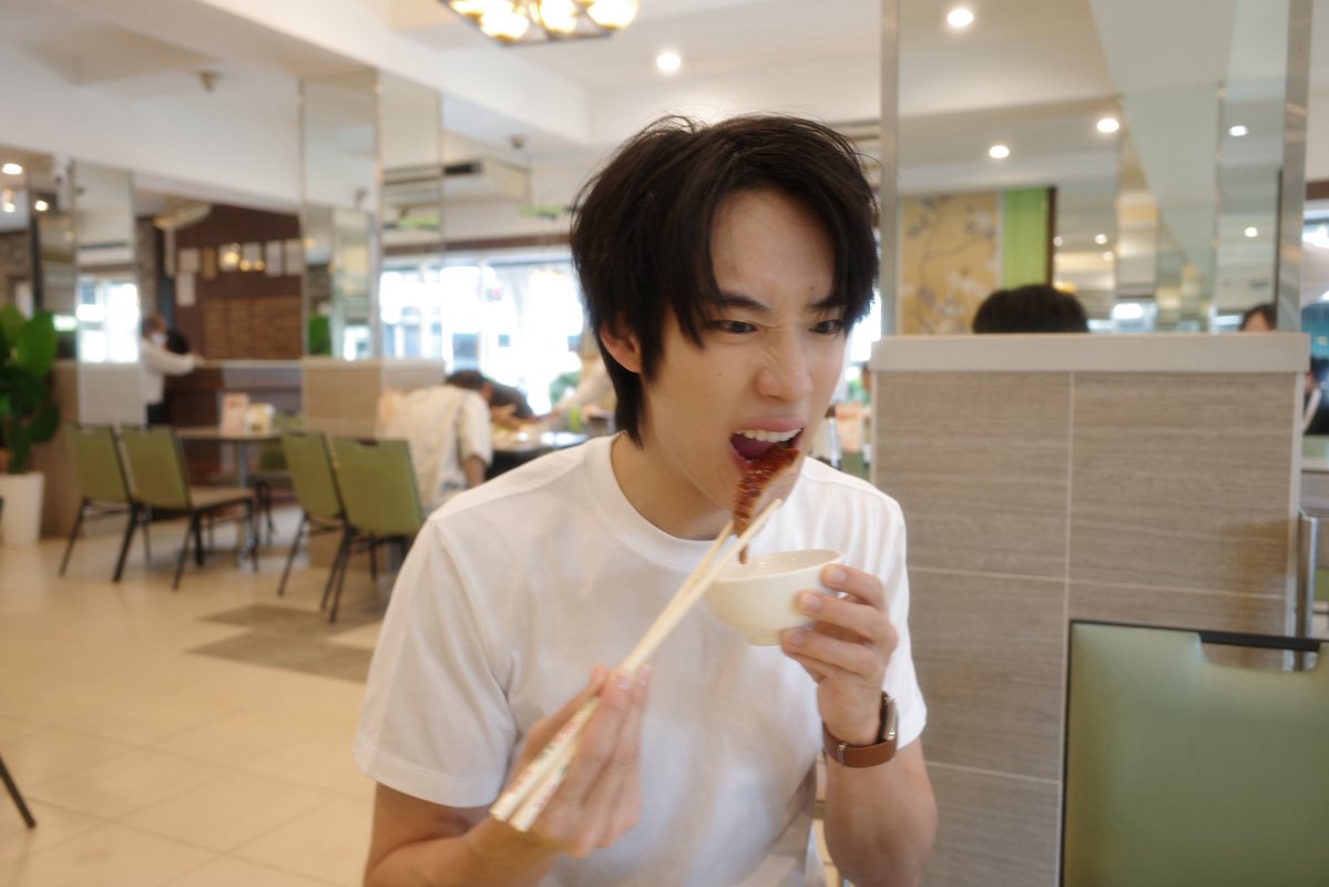 alan_pasawee's tweet photo. วันเกิดปีนี้ครบ 2 โหลแล้ว!!
ปีนี้ได้มี impact เต็มฮอล happy birthday ด้วย ฟินมากๆครับ
ขอบคุณทุกๆคำอวยพร,ข้อความ,กำลังใจและทุกโปรเจกนะครับ น่ารักกันมากๆ
24 แล้วก็จะตั้งใจทำทุกๆอย่างออกมาให้ดีเหมือนที่ผ่านมา และจะตั้งใจรักทุกคนและทำให้ทุกคนภูมิใจมากขึ้นอีก
Thank you for everything you’ve done for me ❤️❤️❤️
โตไปด้วยกันนะครับ