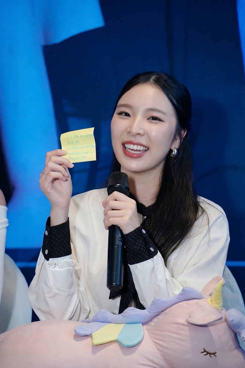wang_yi9828's tweet photo. na rak mak mak💕💕

HEART MADE MIEAYA

#OceanStarXMieAya 
#ayaorapan https://t.co/d0Y5IMDuhy