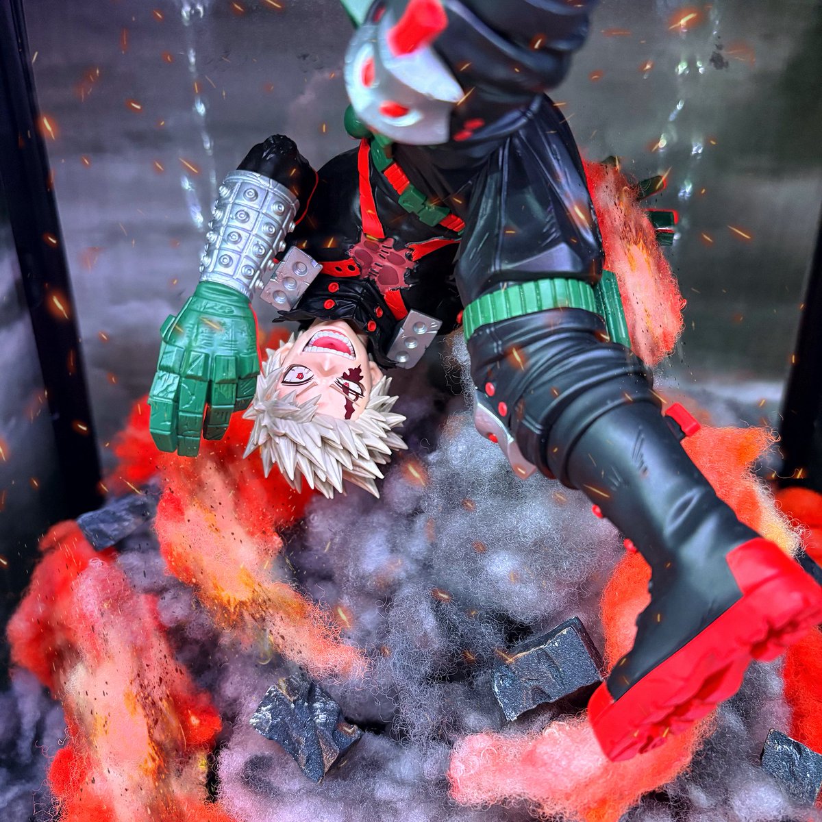 iiittt_7's tweet photo. 「ボケが来たかよバァアカ！」

　　　　　　『俺ァ爆豪のかっちゃんだ！』

#僕のヒーローアカデミア
#ヒロアカ
#イットのジオラマ空間 https://t.co/2NybXQL4TE