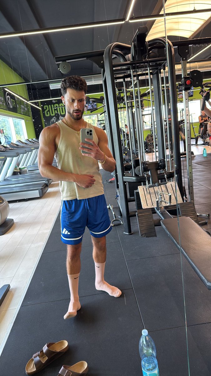 francamente00's tweet photo. early mornin’ https://t.co/Xxhkm6ZfNS